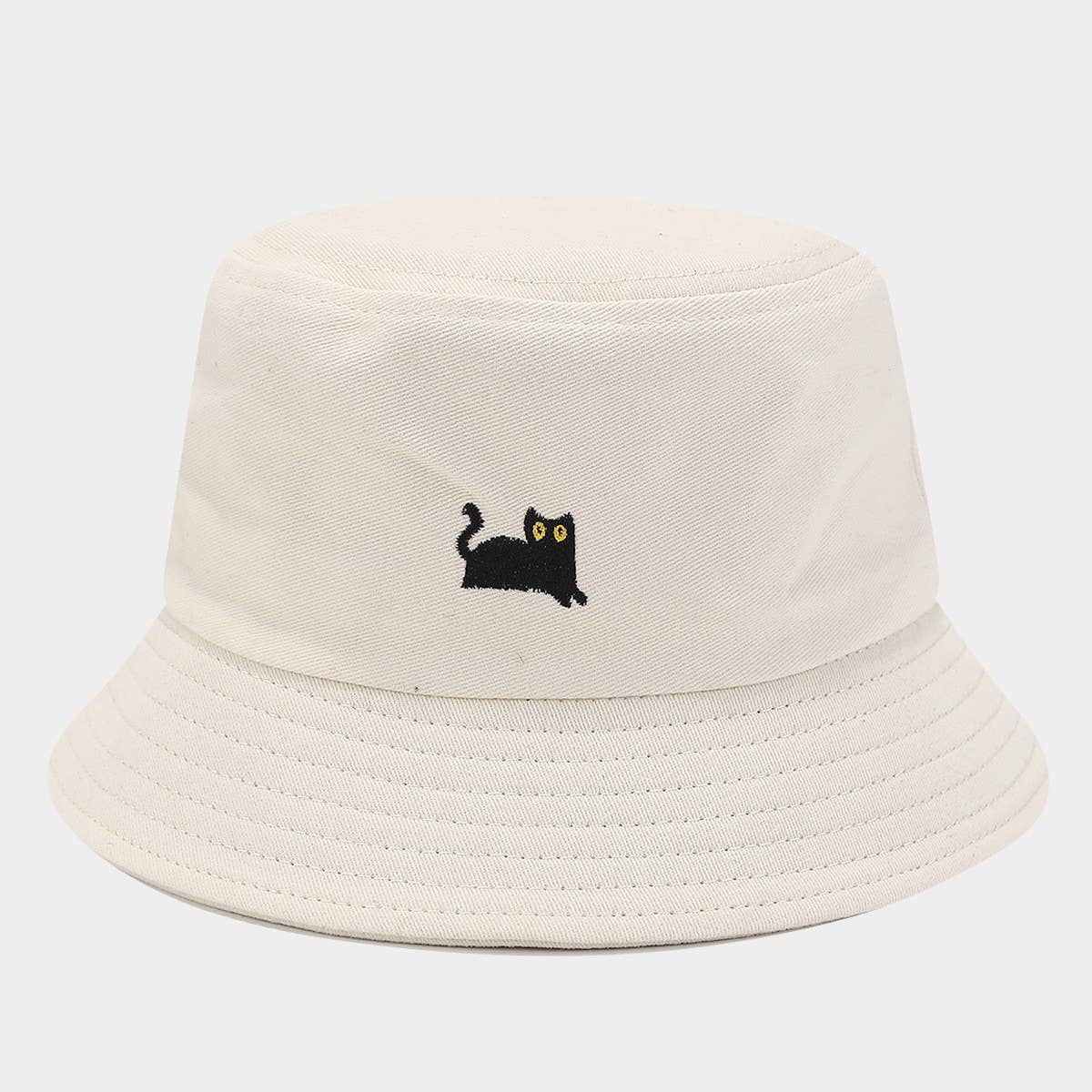 MACAROON-COLORED BLACK CAT EMBROIDERED BUCKET HAT_CWAH1631
