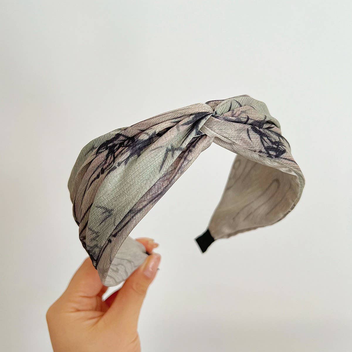RETRO OIL PAINTING WIDE BORDER VERSATILE HEADBANDS_CWAHA1150