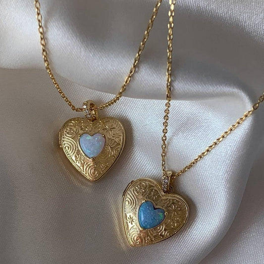 NICHE DESIGN LOVE PENDANT NECKLACE FOR WOMEN_CWMM3776