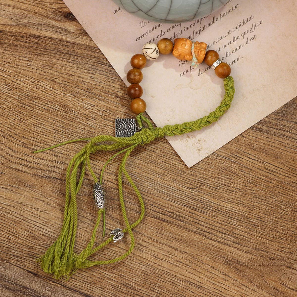 RETRO ETHNIC STYLE HAND-WOVEN TASSEL BRACELET_CWAJE3962
