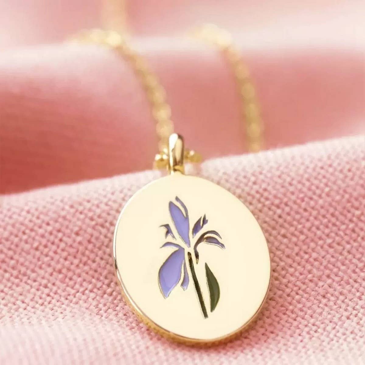 VINTAGE DECEMBER FLOWER CLAVICLE NECKLACE