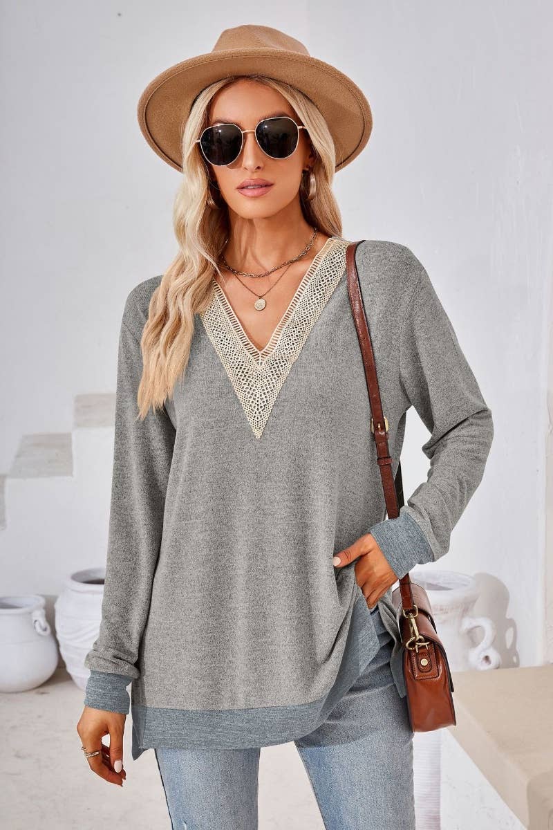 CWTBLL2691_FALL V-NECK LACE PATCHWORK LONG-SLEEVED TOP