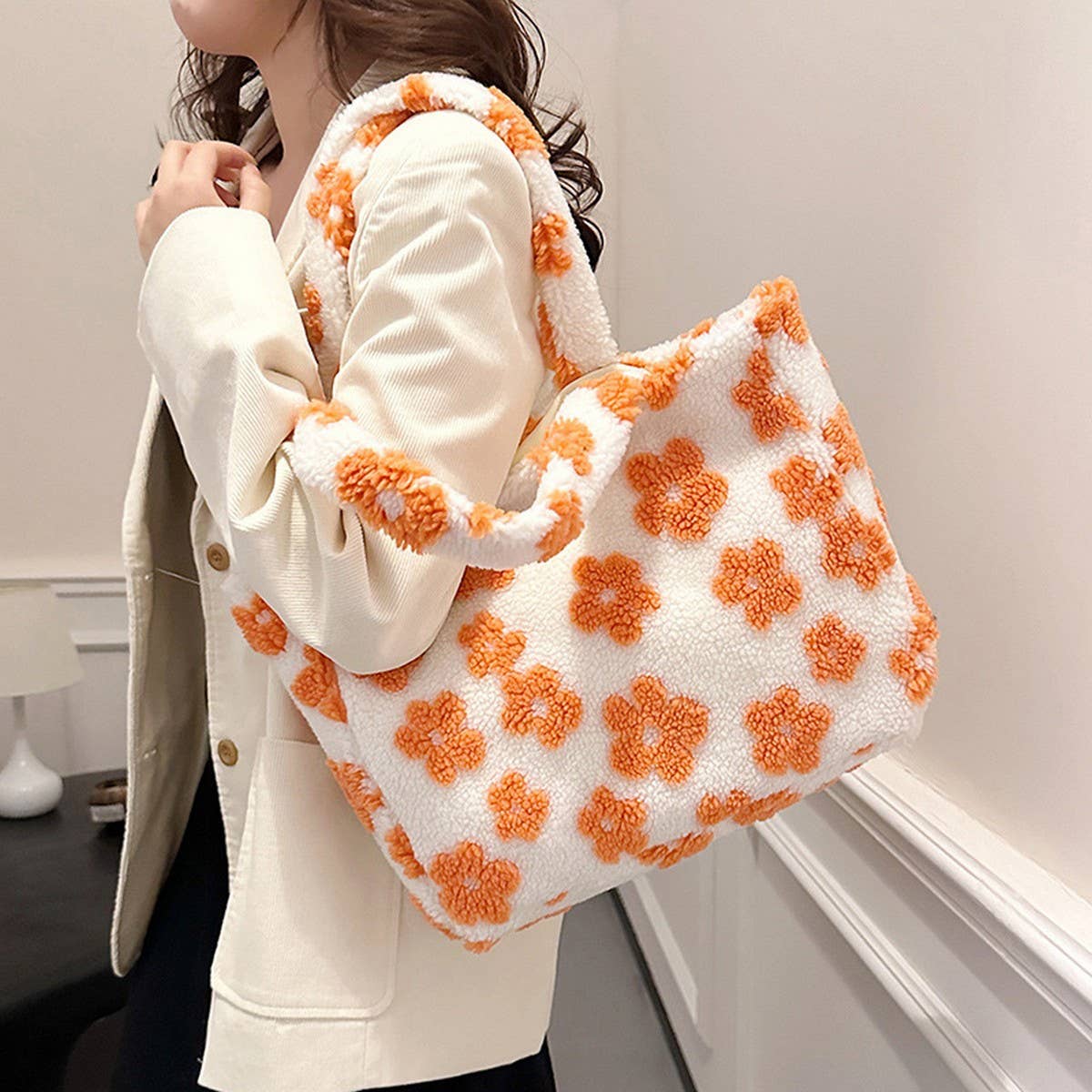 WINTER LAMBSKIN PLAID SINGLE SHOULDER PLUSH BAG_CWAB4019