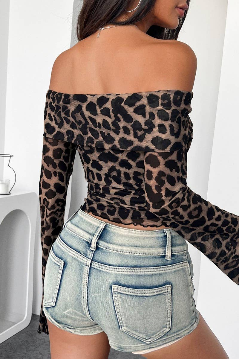 CWTBLL3472_OFF-SHOULDER LONG-SLEEVED LEOPARD PRINT MESH TOP