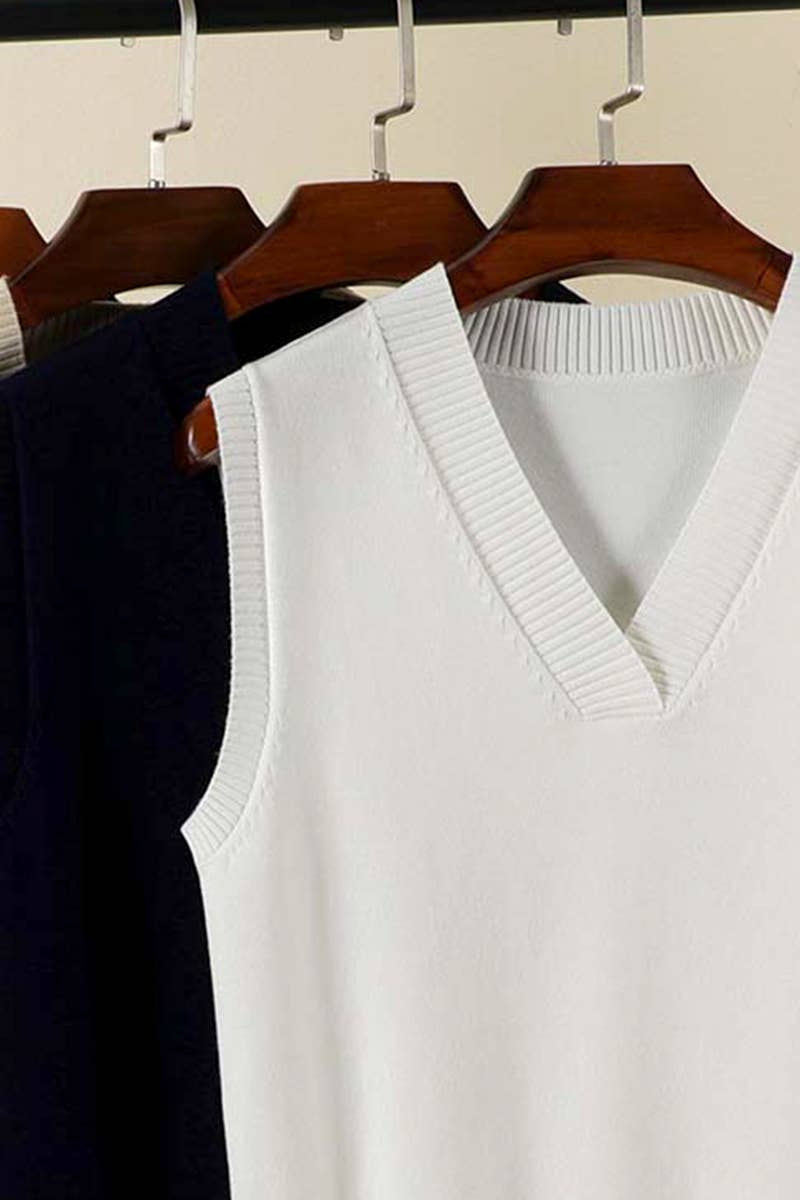 CWOSWSL0010  Simple Sleeveless V- Neck Pullover  Sweater