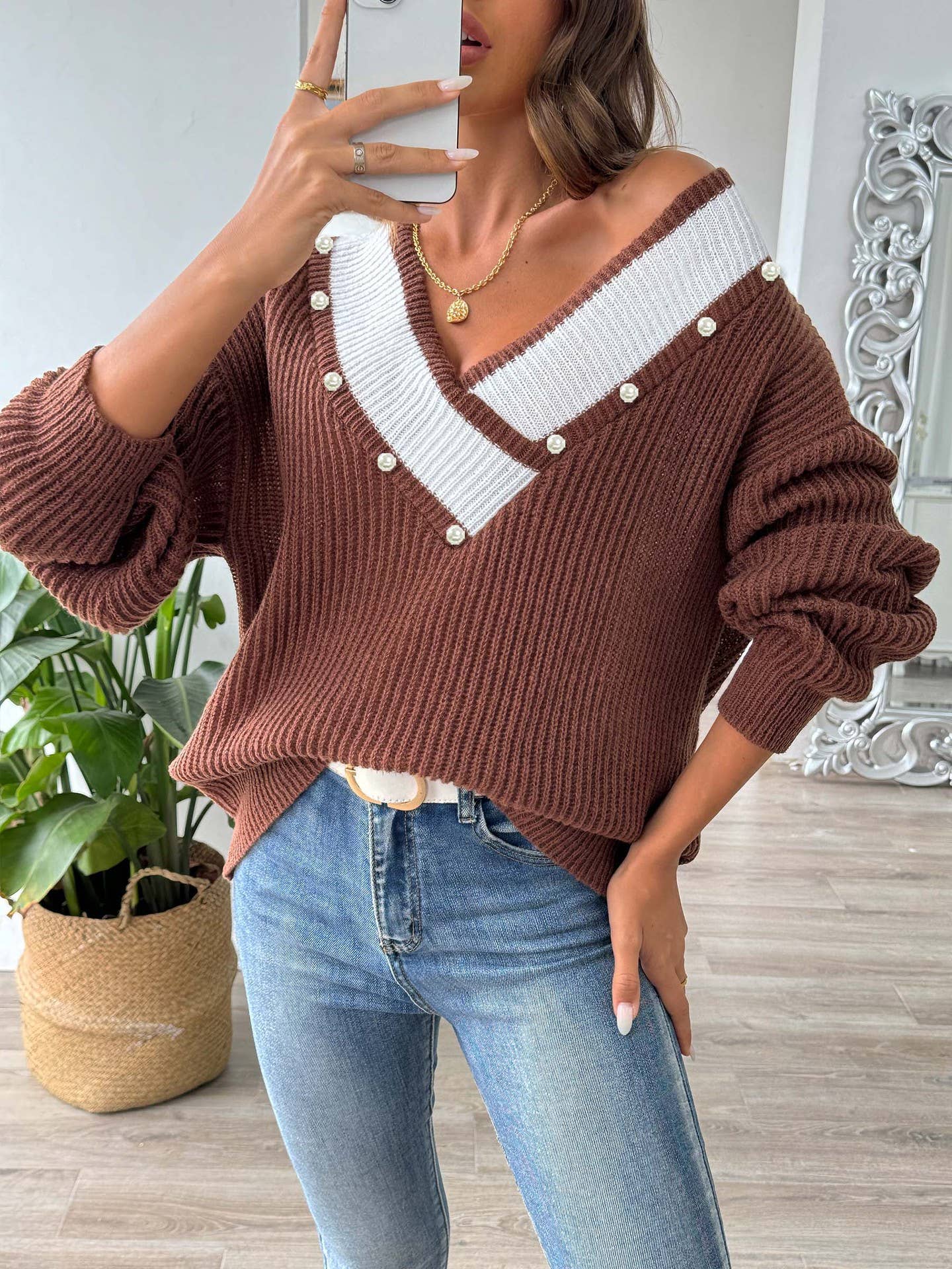 Contrast color v-neck loose sweaters