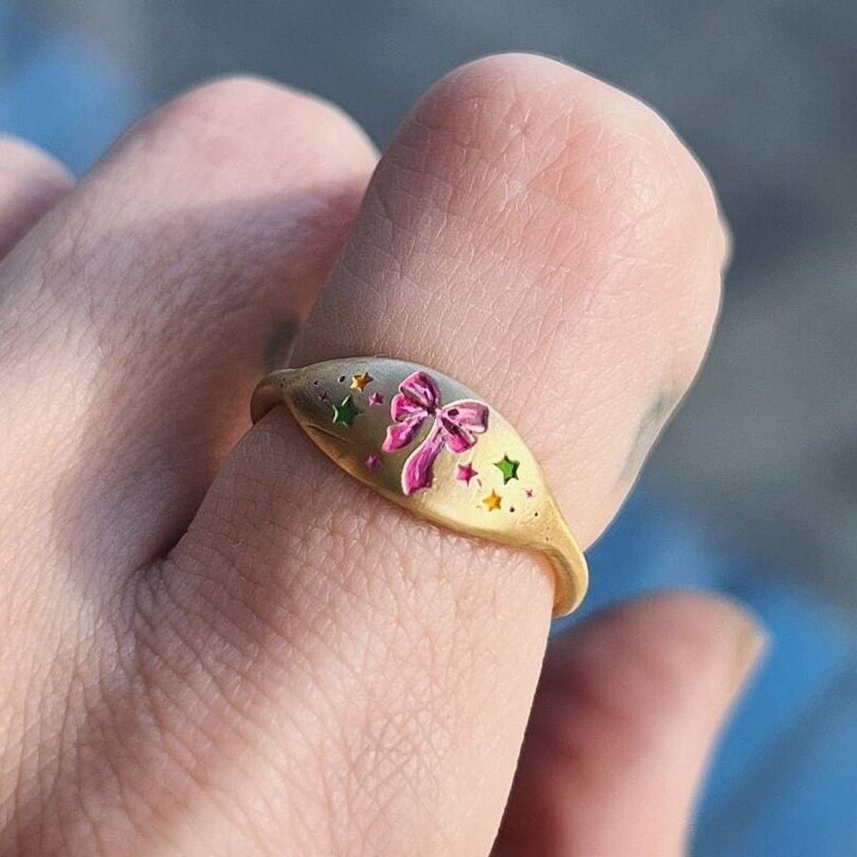 Hand-painted sweet gradient bow ring