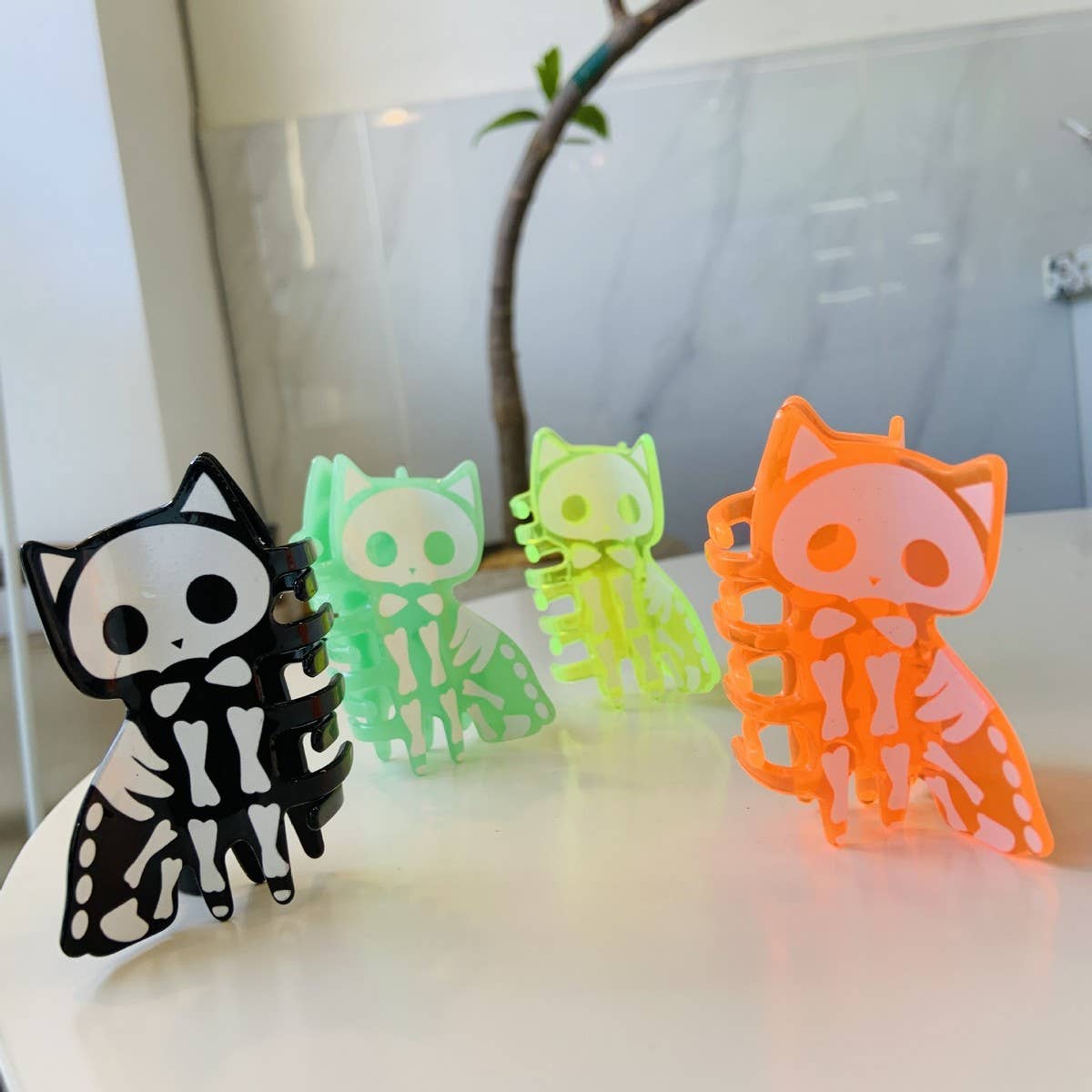 Glow Skull Pumpkin Acetate Hair Claw ? 8.3cm Clip