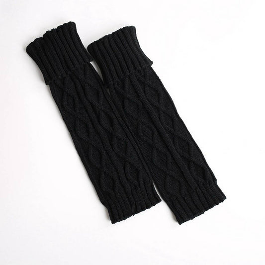 WARM MID-LENGTH DIAMOND-SHAPED SOCKS