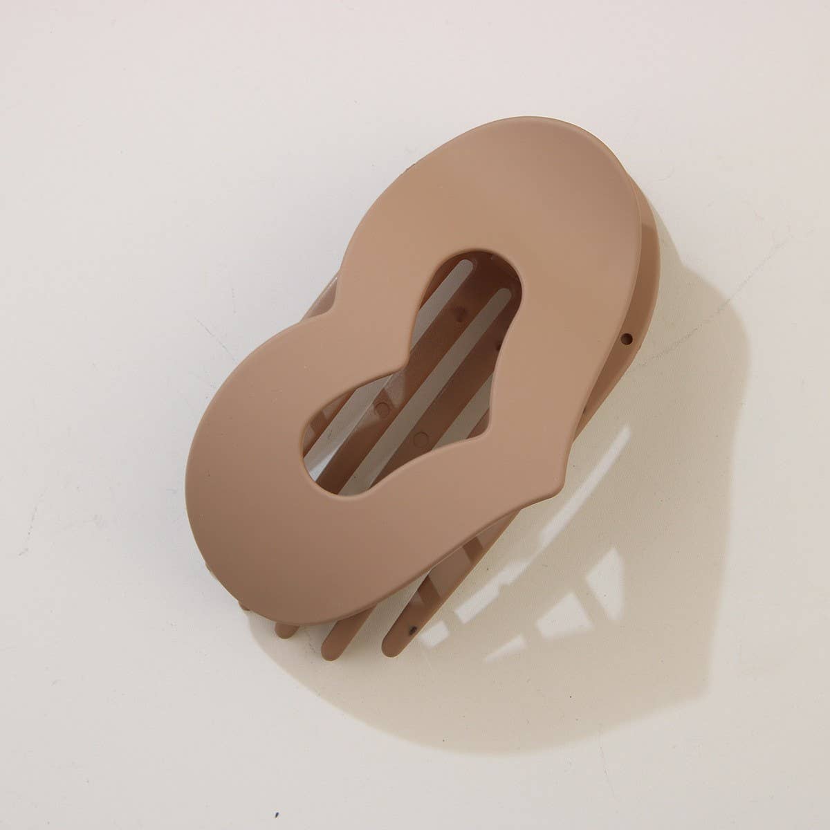 CWAHA07406_HEART DUCKBILL HAIR CLIP FOR WOMEN