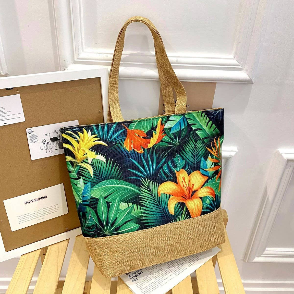 FASHIONABLE AND MINIMALIST CANVAS TOTE BAG_CWAB1671
