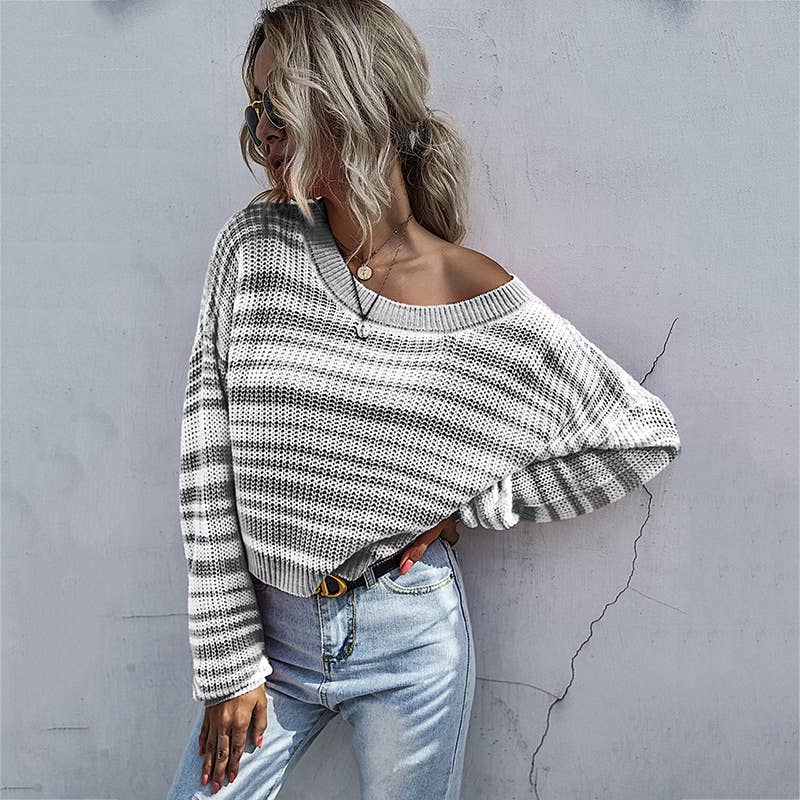 CREW NECK SWEATER SHORT STRIPED COLOR SWEATER