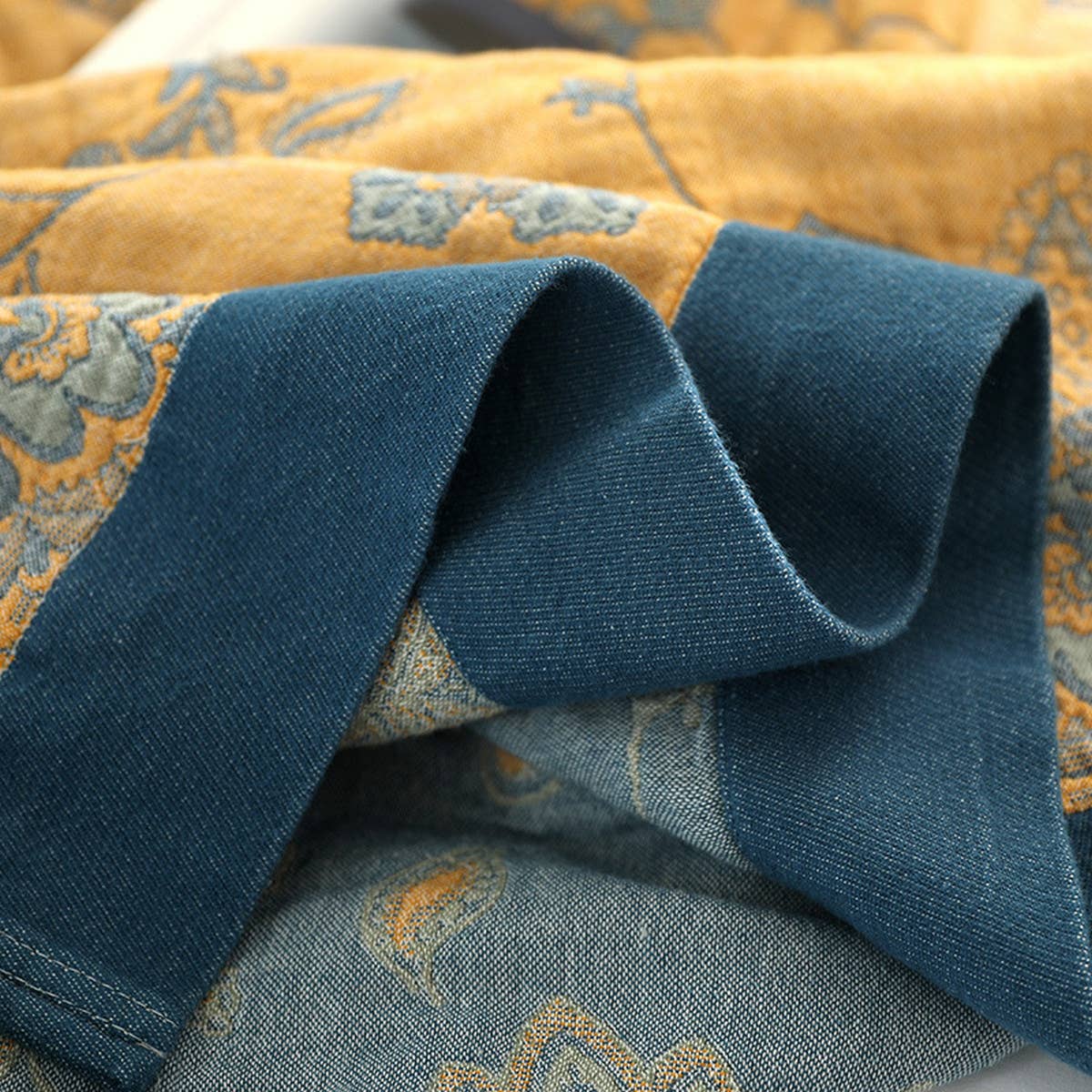 FIVE-LAYER AIR-CONDITIONED NAP BLANKET