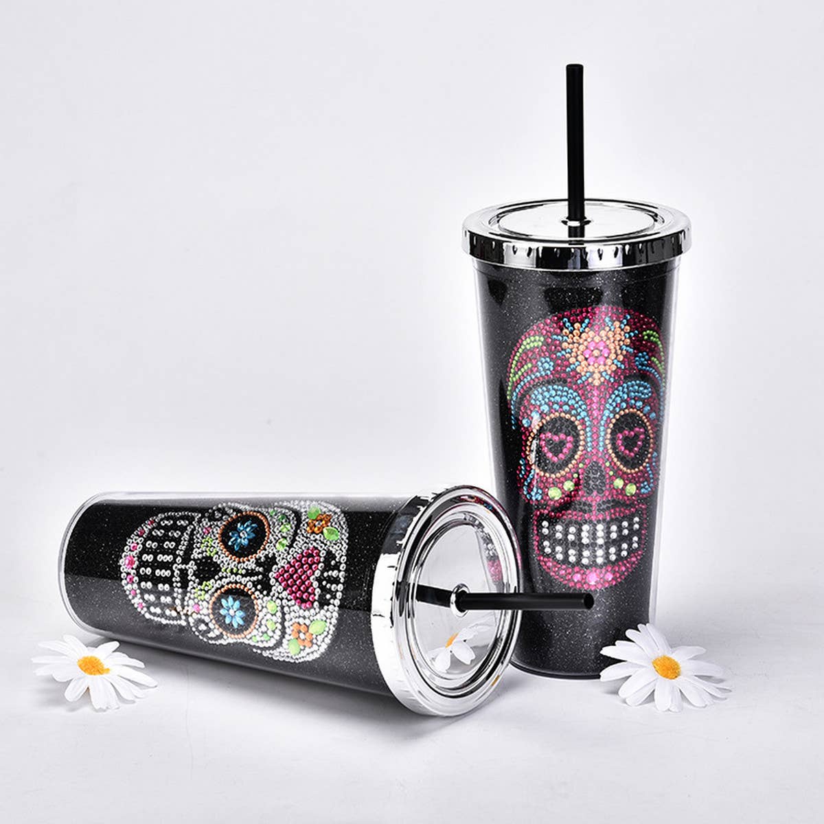 DOUBLE-LAYER STRAW SKULL WATER CUP