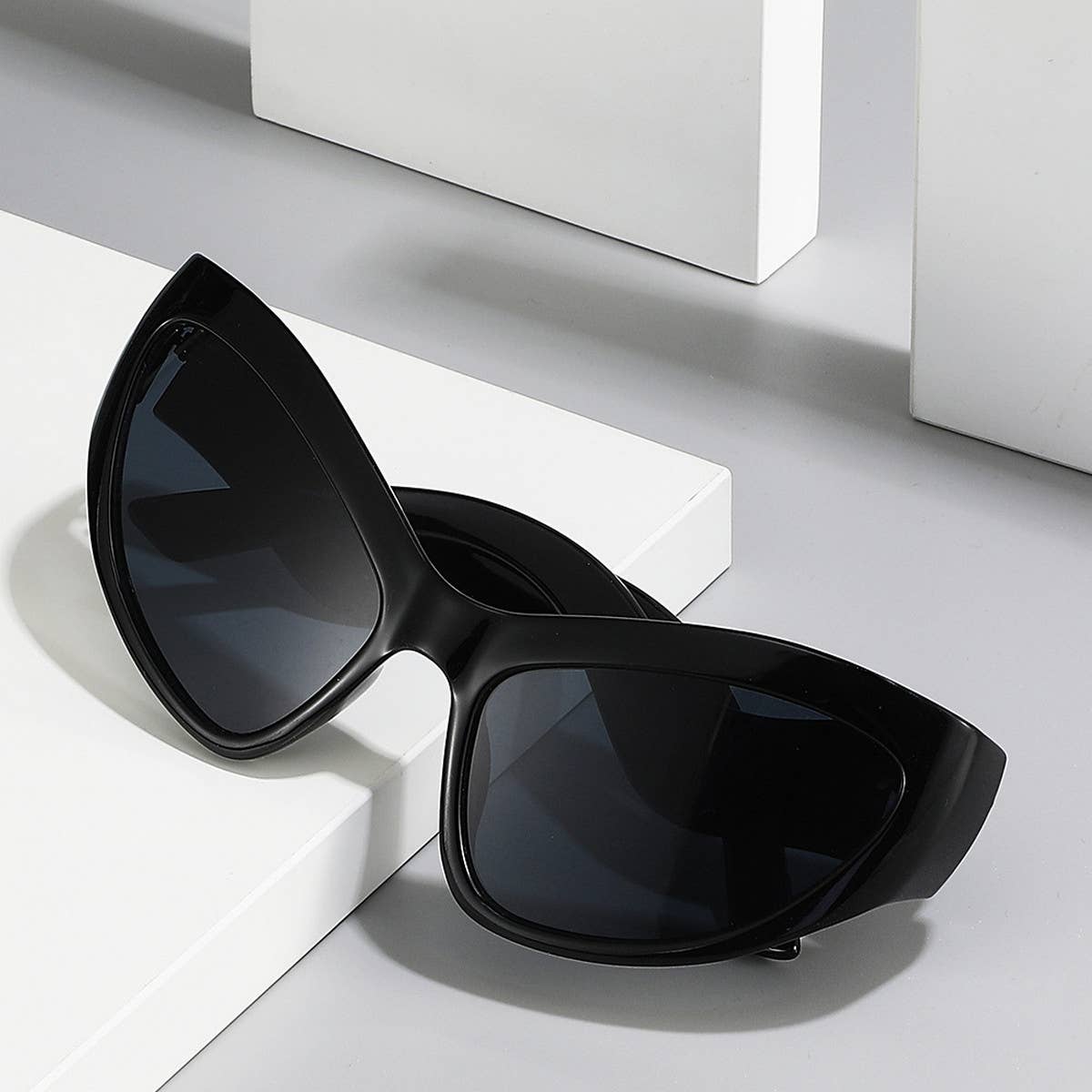 NEW CAT EYE RAINBOW SUNGLASSES