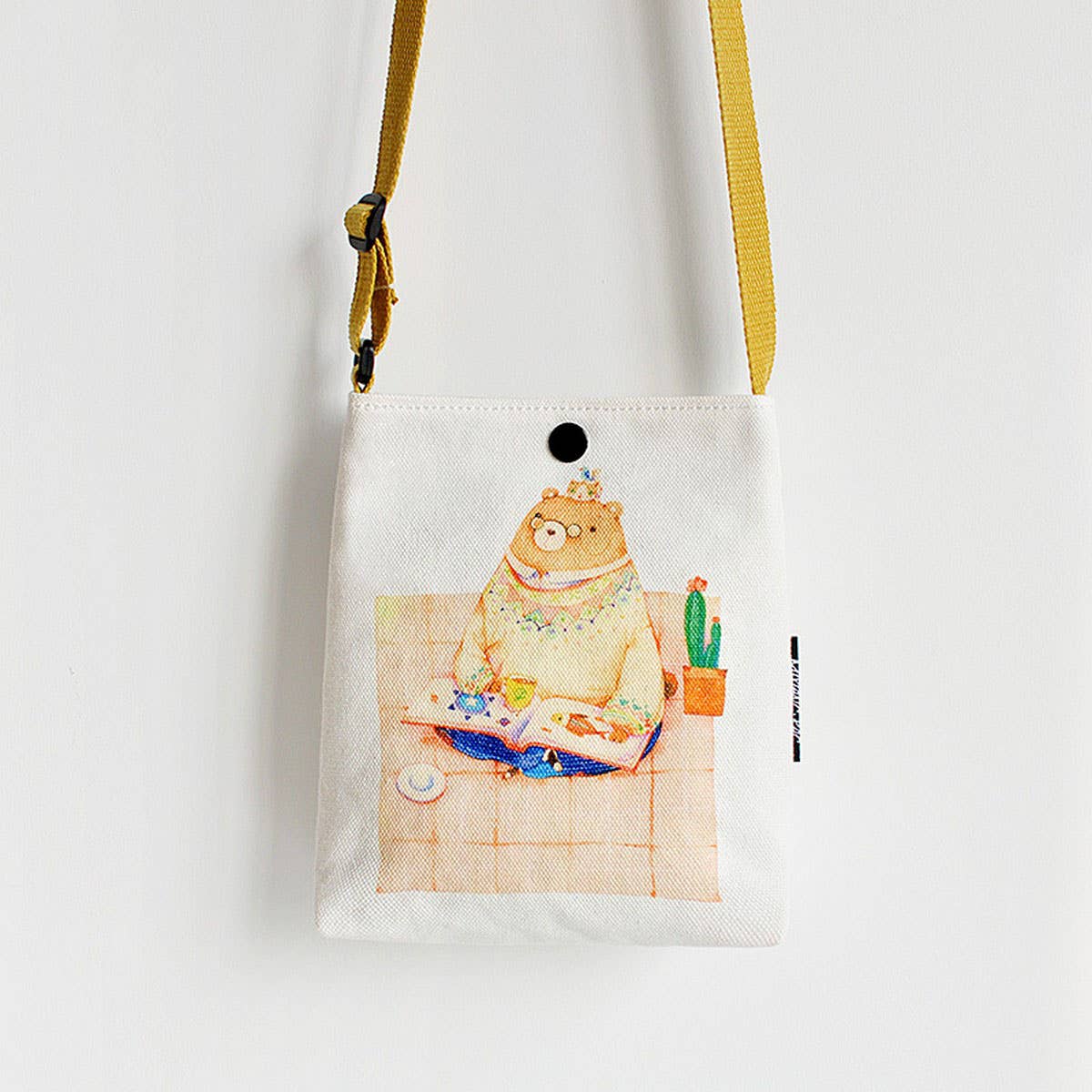 Minimalist Canvas Shoulder Bag for Students_CWAB5587
