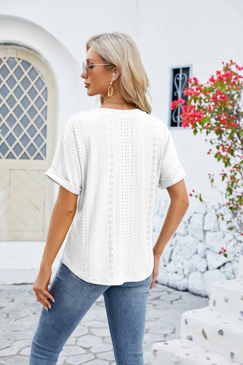 CWTBLS0884_V-NECK CUFFED SHORT-SLEEVED BUTTON-DOWN T-SHIRT