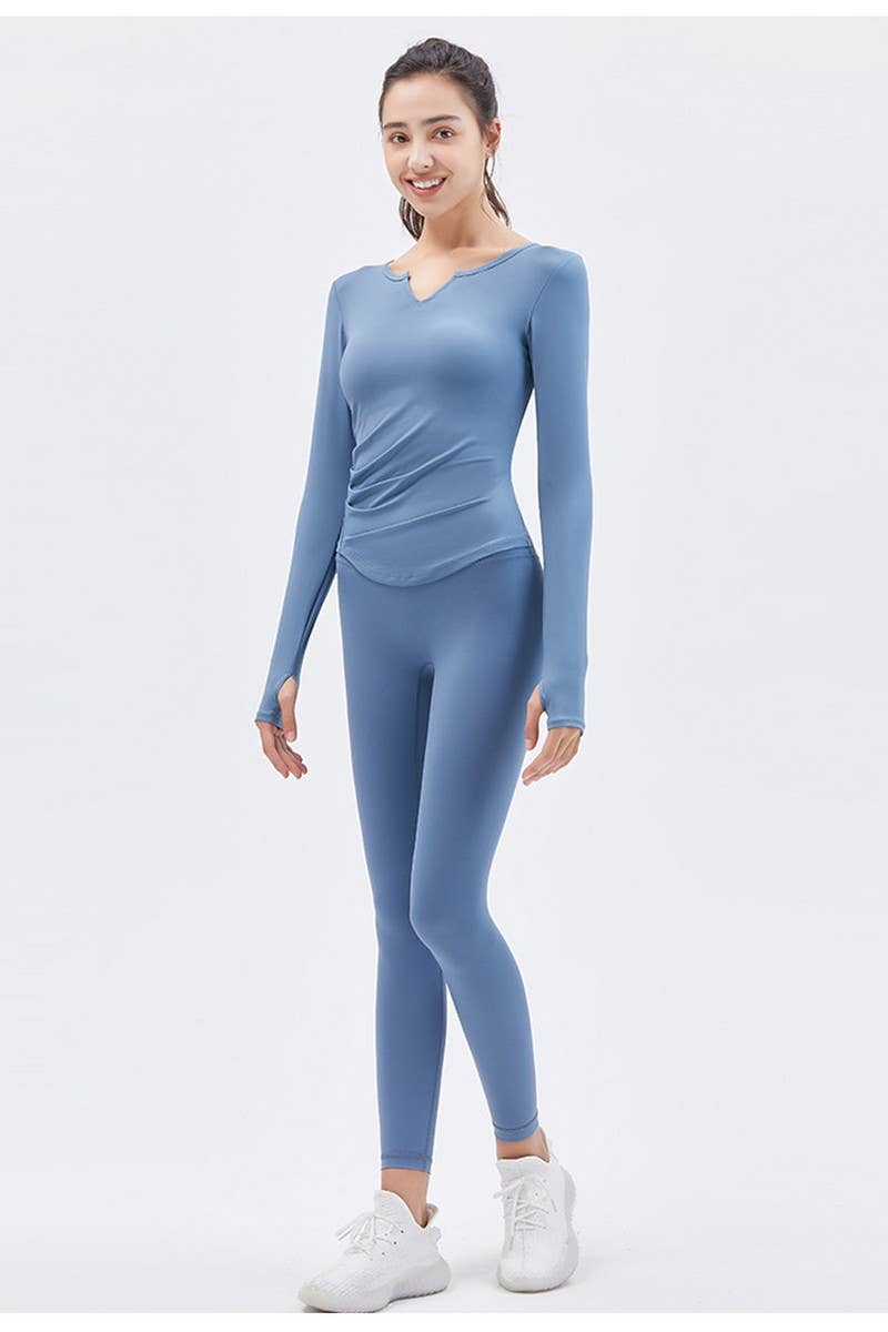 CWTBLL2938_V-NECK NUDE SPORTS TOP WITH CHEST PAD