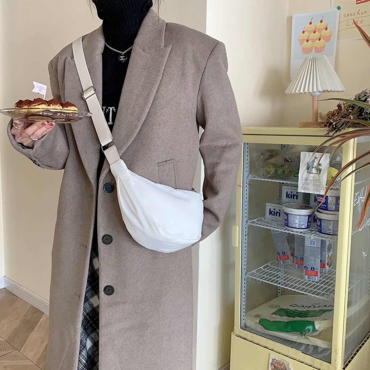 CWAB5811_RETRO STYLISH CROISSANT SHOULDER BAG