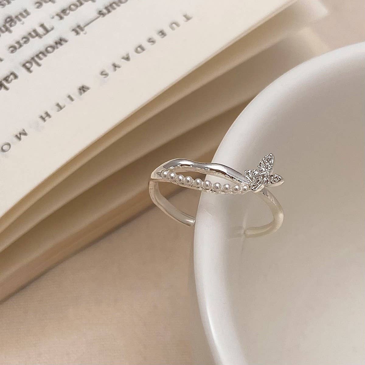 TEMPERAMENT SWEET PEARL OPEN RING FOR WOMEN