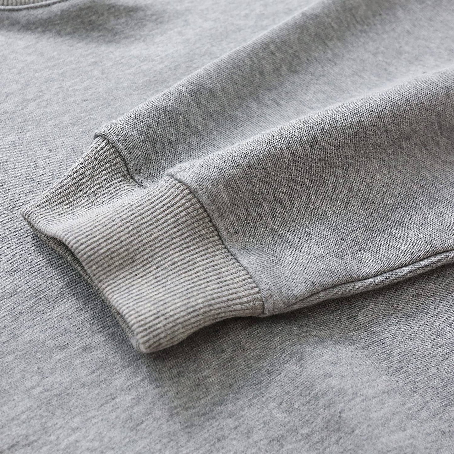 Crop top with fashionable printed sweatshirt