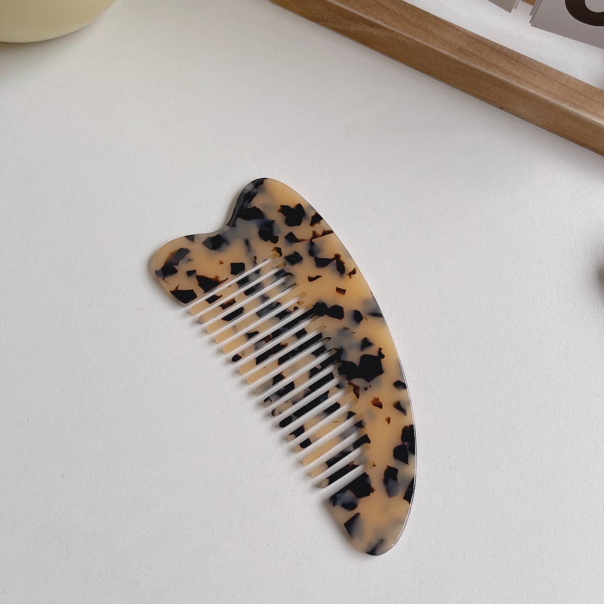 FASHIONABLE HEART LARGE FINE TOOTH HAIR COMB