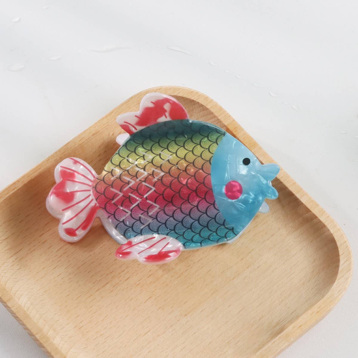 CWAHA1397_CARTOON FISH HAIR CLAW CLIP