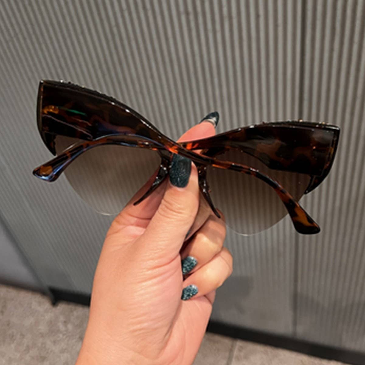 CAT-EYE UV PROTECTION PERSONALIZED SUNGLASSES_CWASG0795