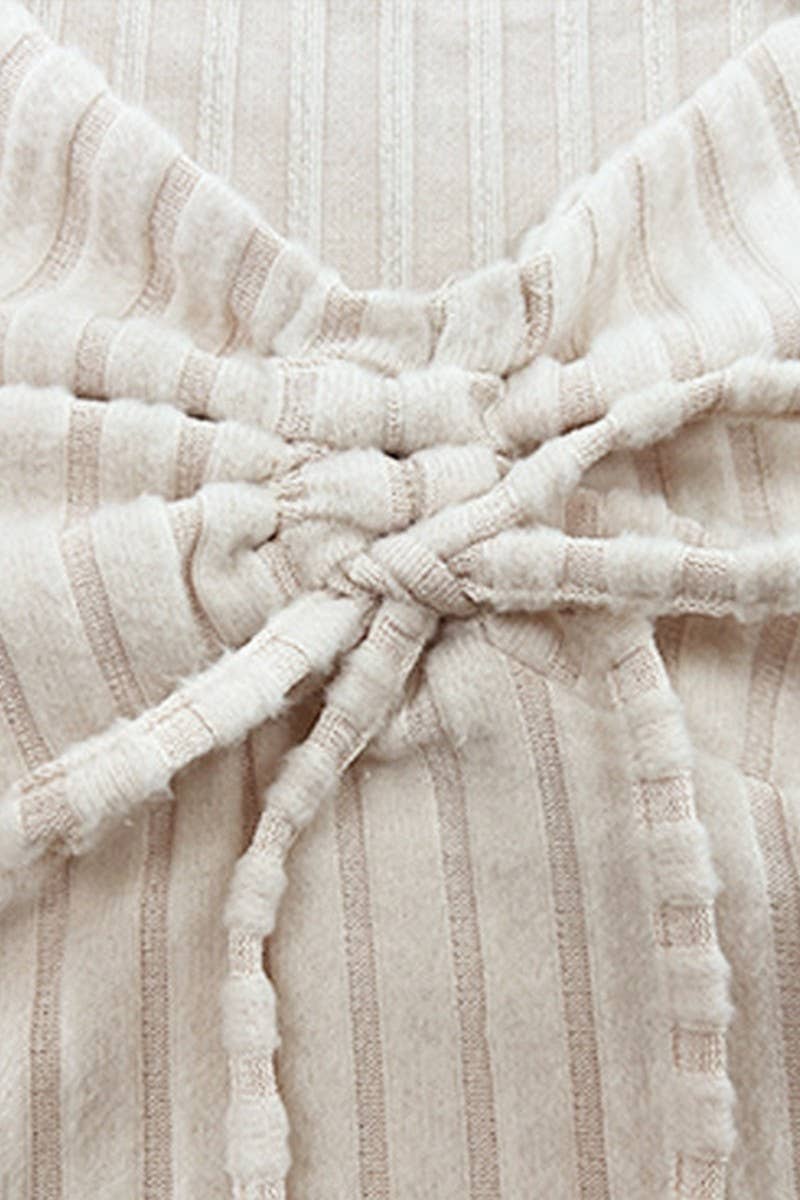 CWTBLL3790_V NECK DRAWSTRING FLARE SLEEVE CROP TOP