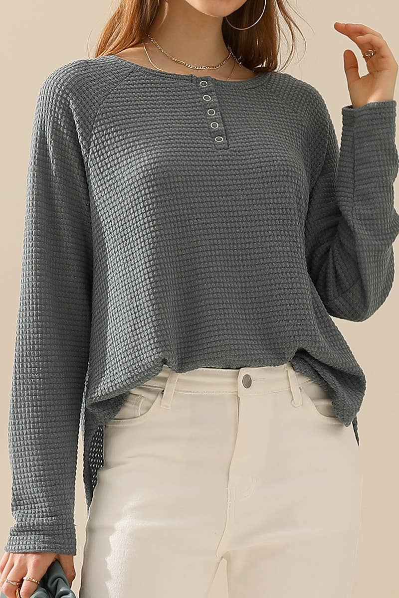 CWTTL1099_R NECK EYELET REGLAN SWEATER KNIT TOP