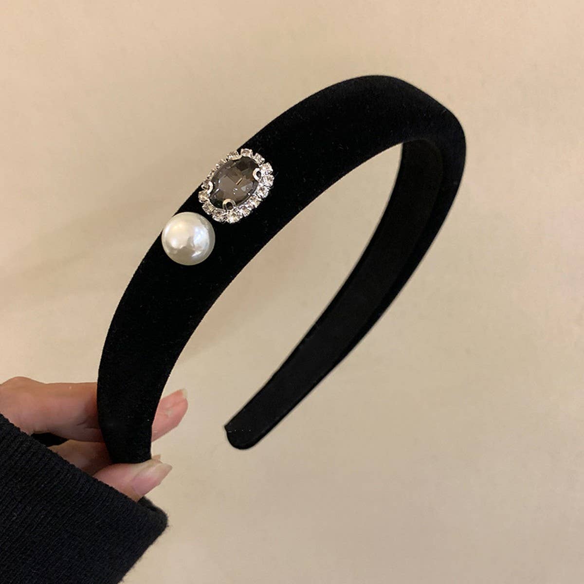 CAMELLIA PEARL HEADBAND FASHION HAIR ACCESSORIES_CWAHA4025
