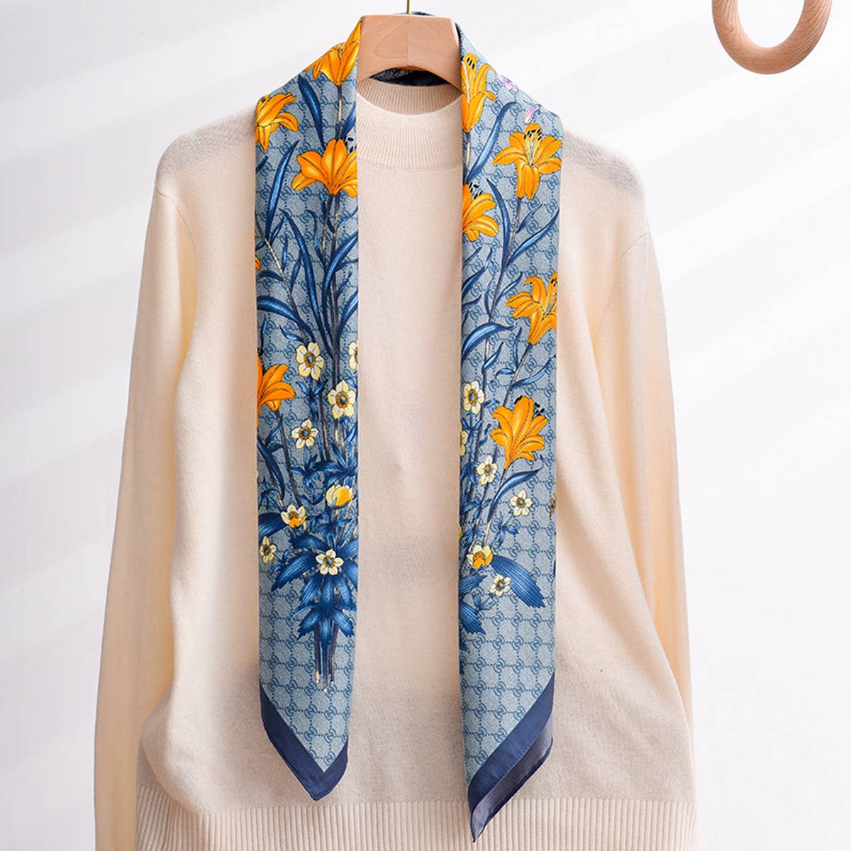 CWASC2402_SPRING AND SUMMER RETRO FLOWER DECORATIVE SCARF