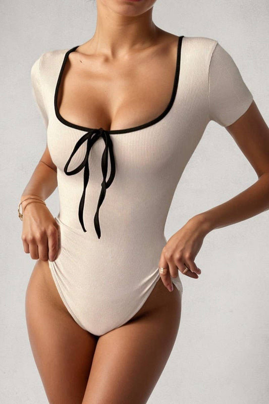 CWSBSS0057_COLORBLOCK U-NECK SLIM FIT SHORT SLEEVE BODYSUIT