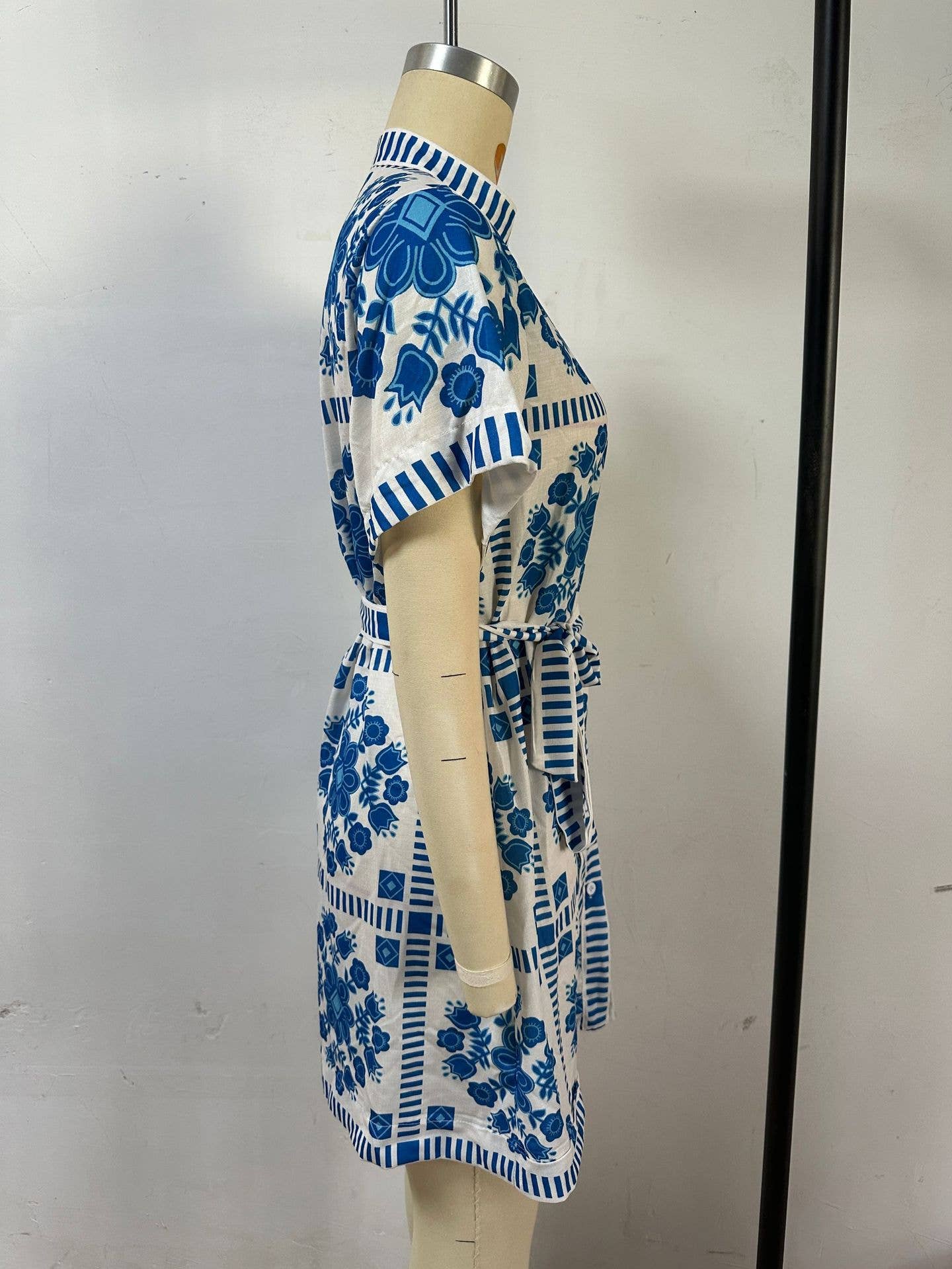 Casual fashion printed lace-up waist loose dress