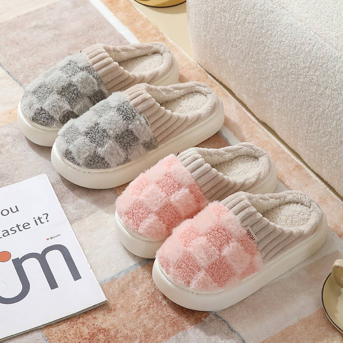 Checkered Fuzzy Warm Slippers ??Cozy & Stylish_CWSHS0270