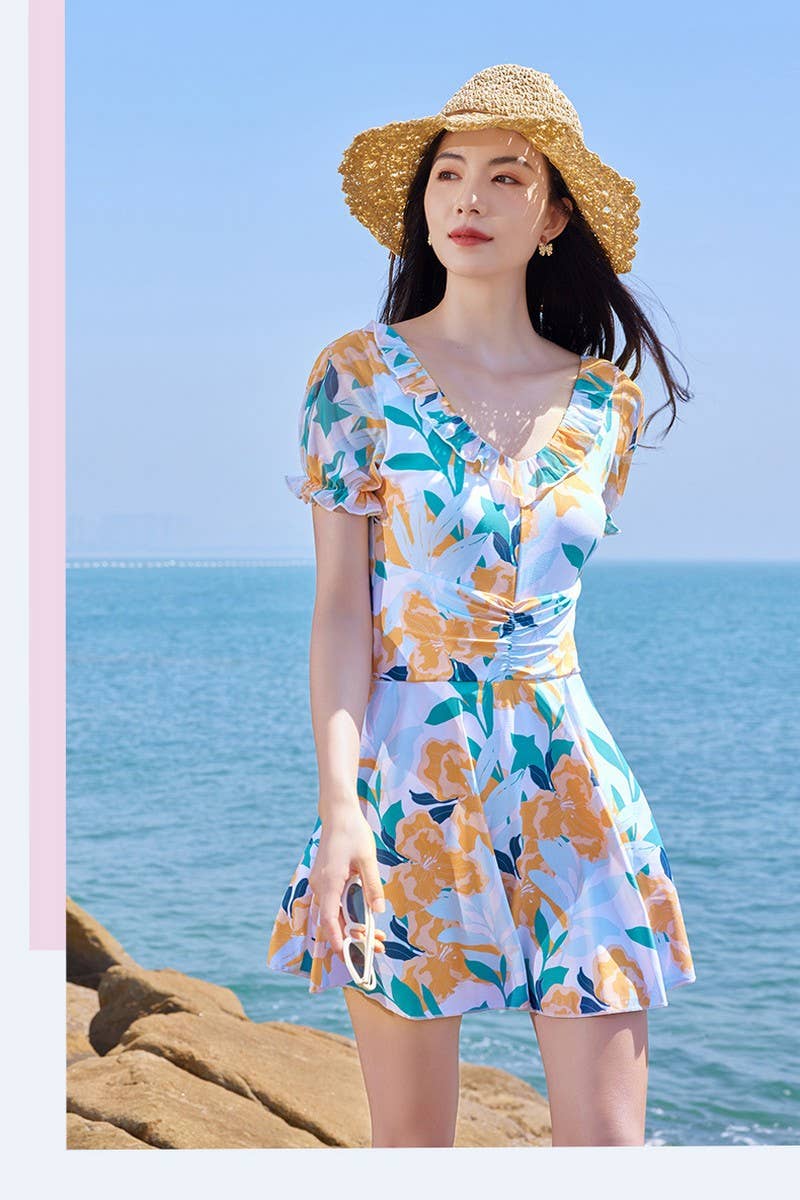 CWMW0868_V-NECK PRINTED SHORT-SLEEVED ONE-PIECE SWIMSUIT