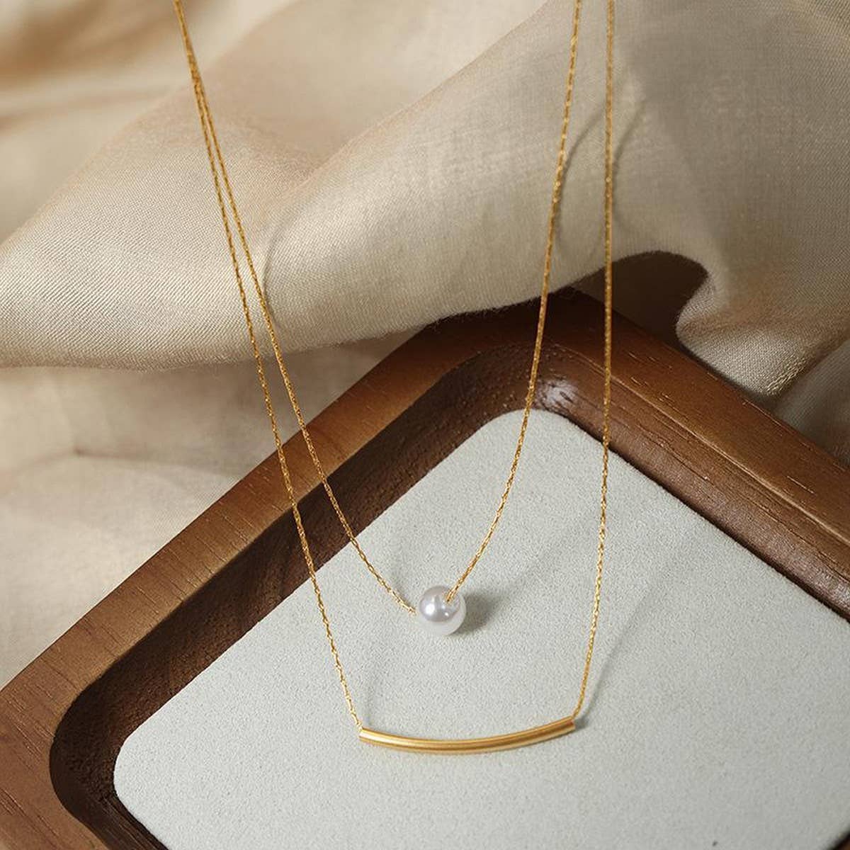 TITANIUM STEEL NECKLACE WITH PEARL PENDANT