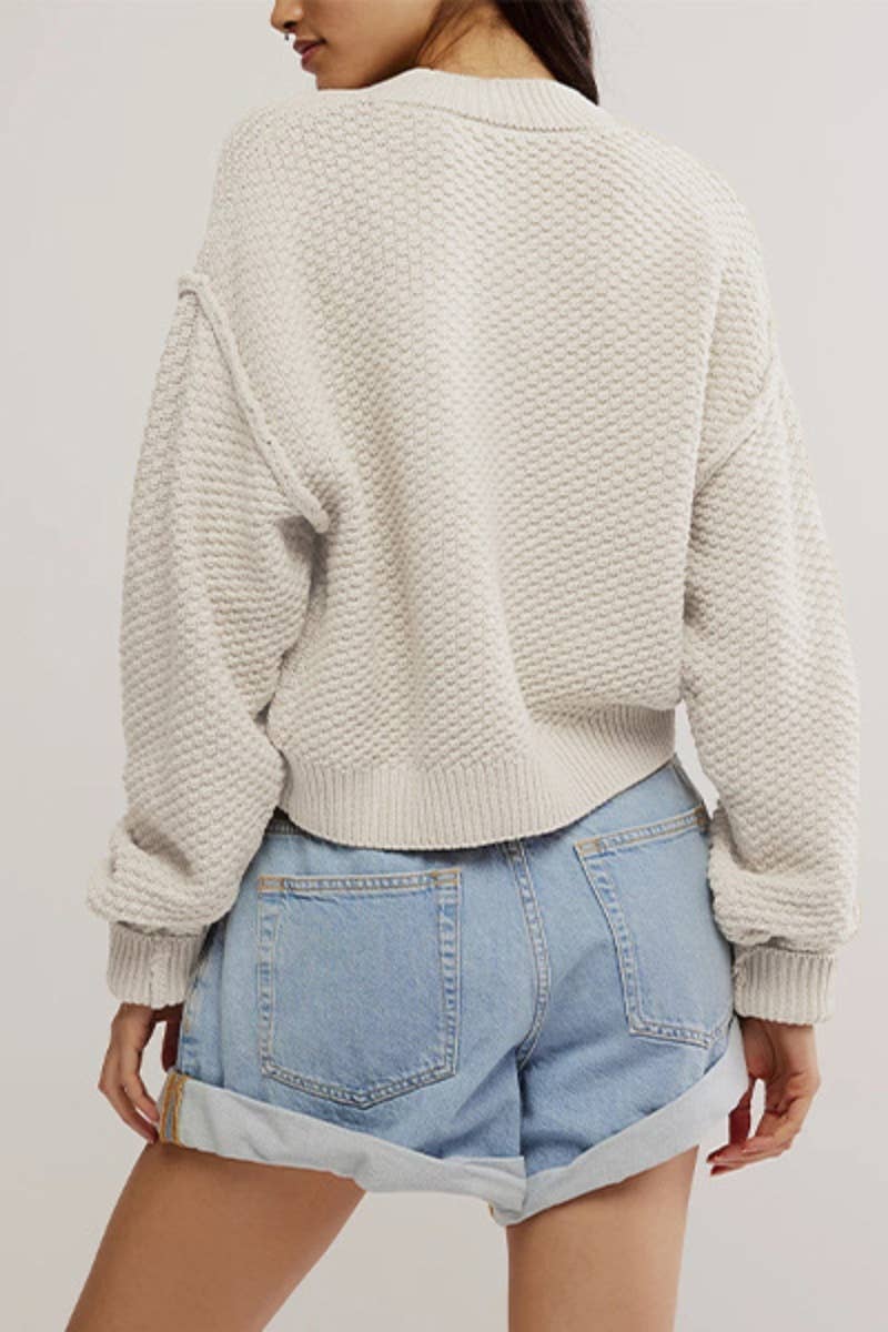 CWOCAL1828_CREW-NECK LONG SLEEVED CROP SWEATER CARDIGAN