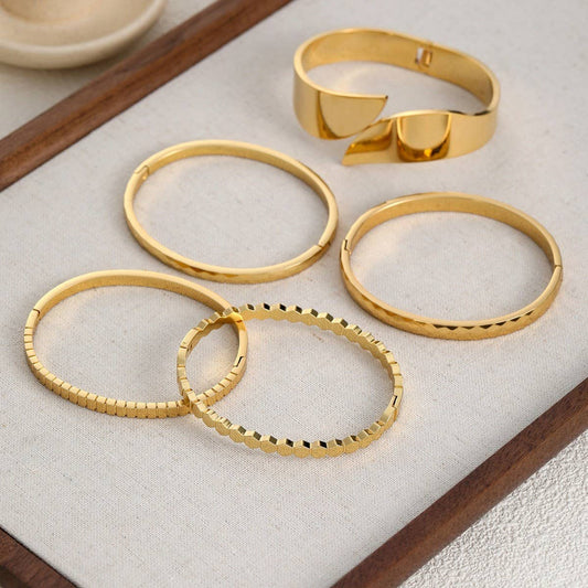 18K GOLD PLATED DIAMOND BRACELET GOLD RETROSTACKING_CWMM3724