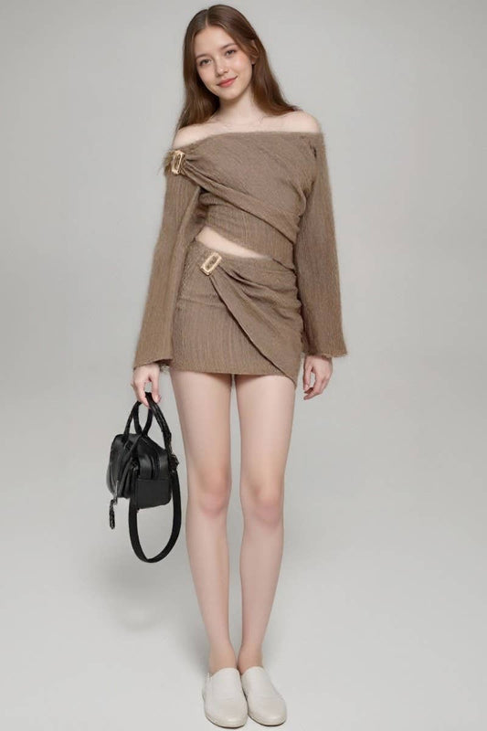 CWSTB2120_OFF-SHOULDER LONG SLEEVE TOP & MINI SKIRT SET