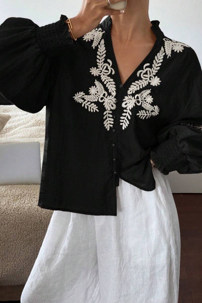 CWTBLL3998_EMBROIDERED FLORAL BUTTON FRONT CARDIGAN SHIRT