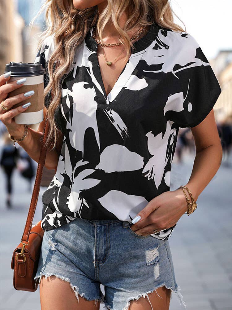 CONTRASTING BLACK AND WHITE V-NECK SHIRT