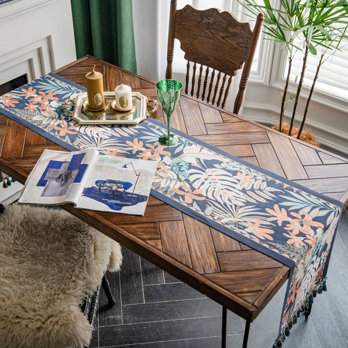 CONTRAST FABRIC FESTIVE TABLECLOTH