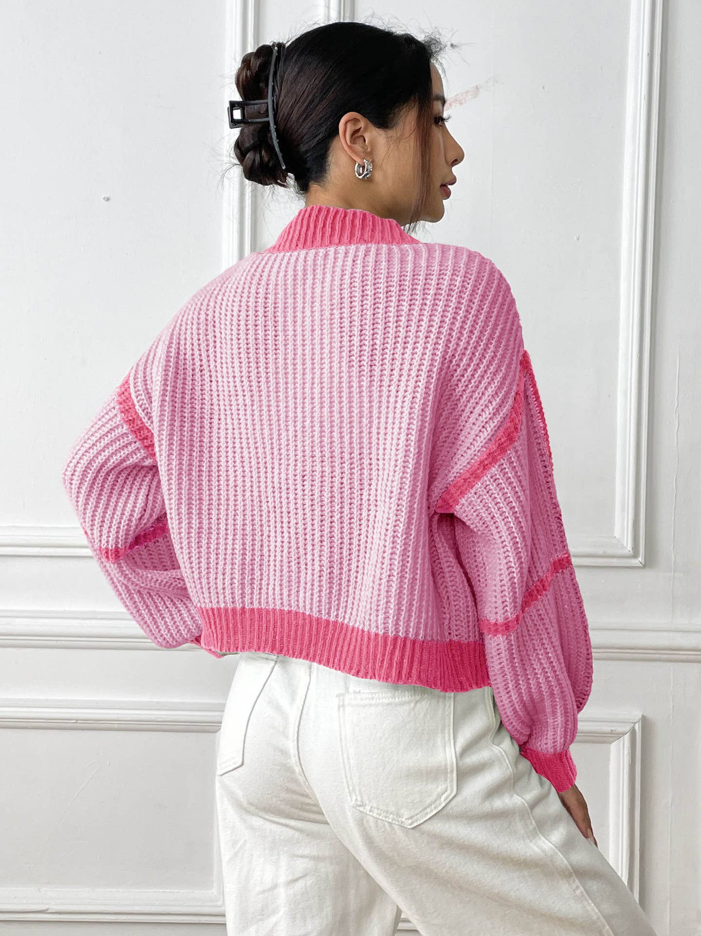 COLOR CONTRAST PATCHWORK SHORT LOOSE CARDIGAN