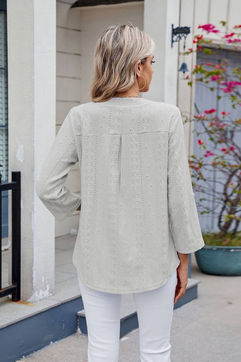 CWTBLS1721_SOLID COLOR V-NECK THREE-QUARTER SLEEVE TOP