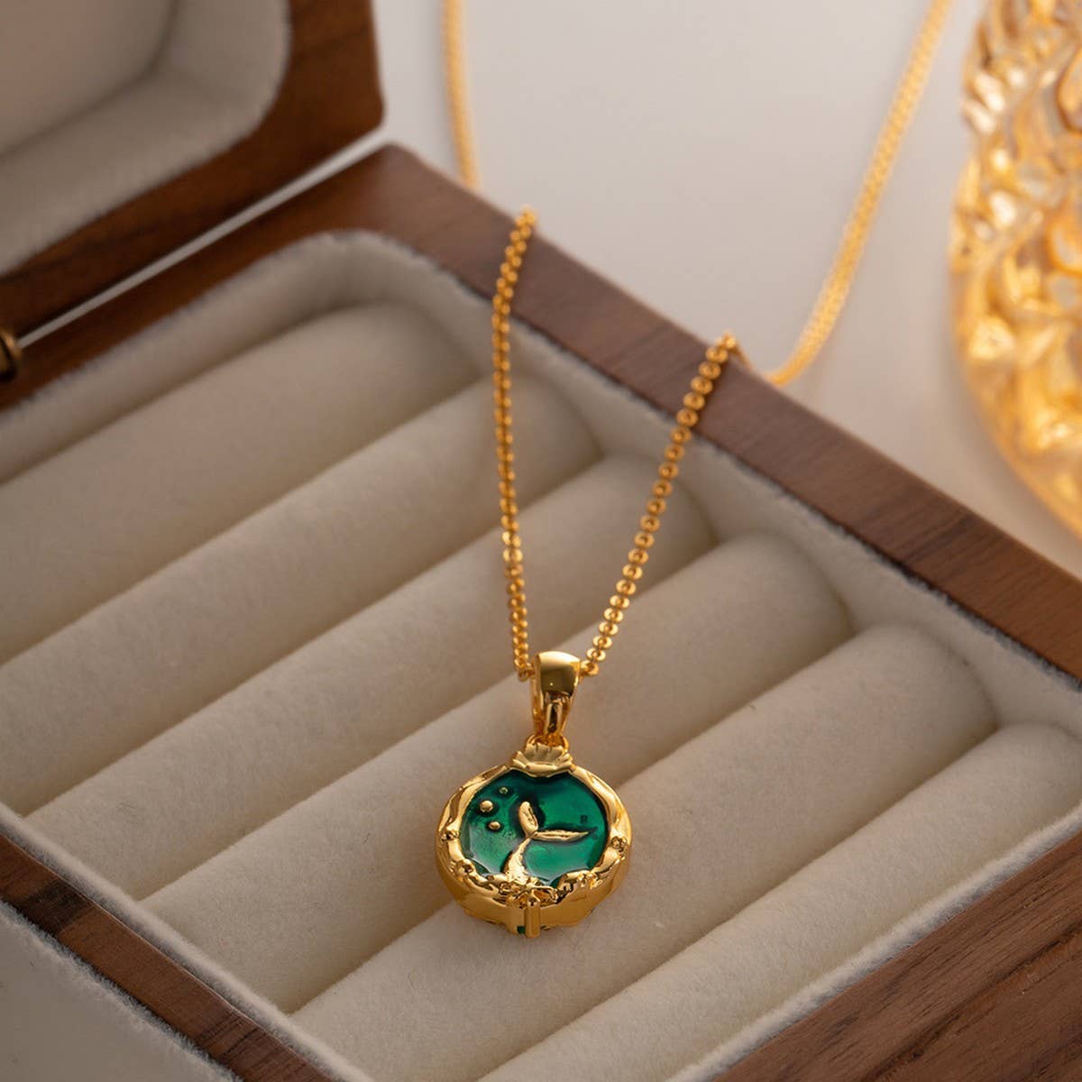 GOLD RETRO REVERSIBLE NECKLACE FOR WOMEN