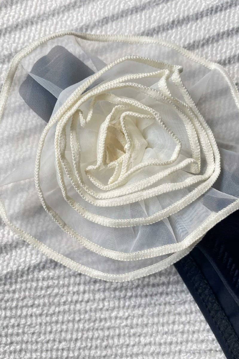 CWMW0897_3D FLOWER BANDEAU TWO-PIECE SWIMSUIT