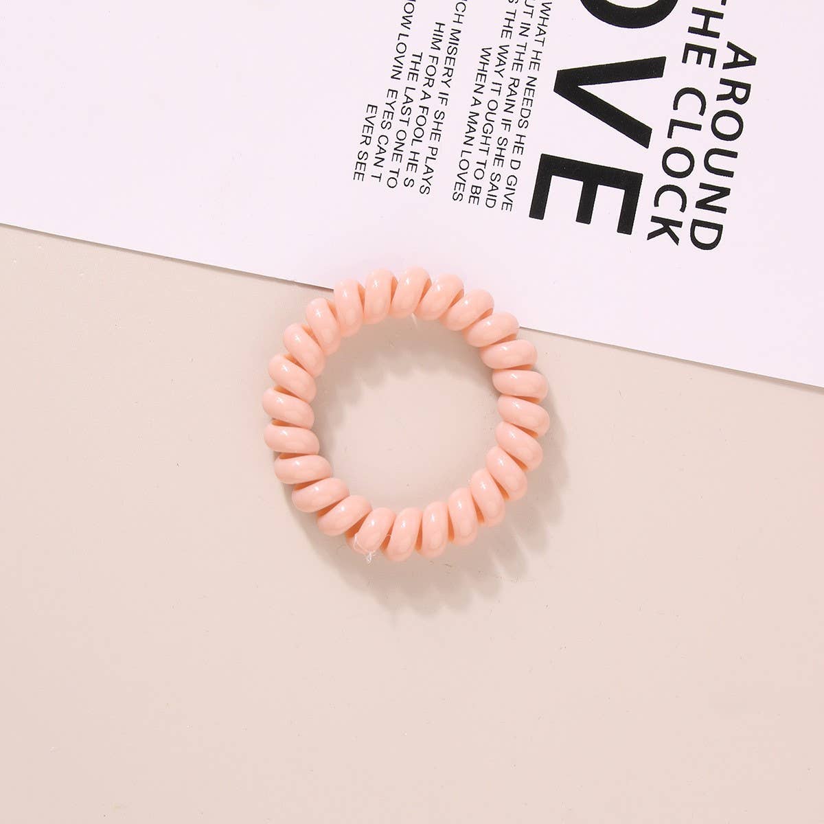 CWAHA1108_Simple Phone Line Hair Tie