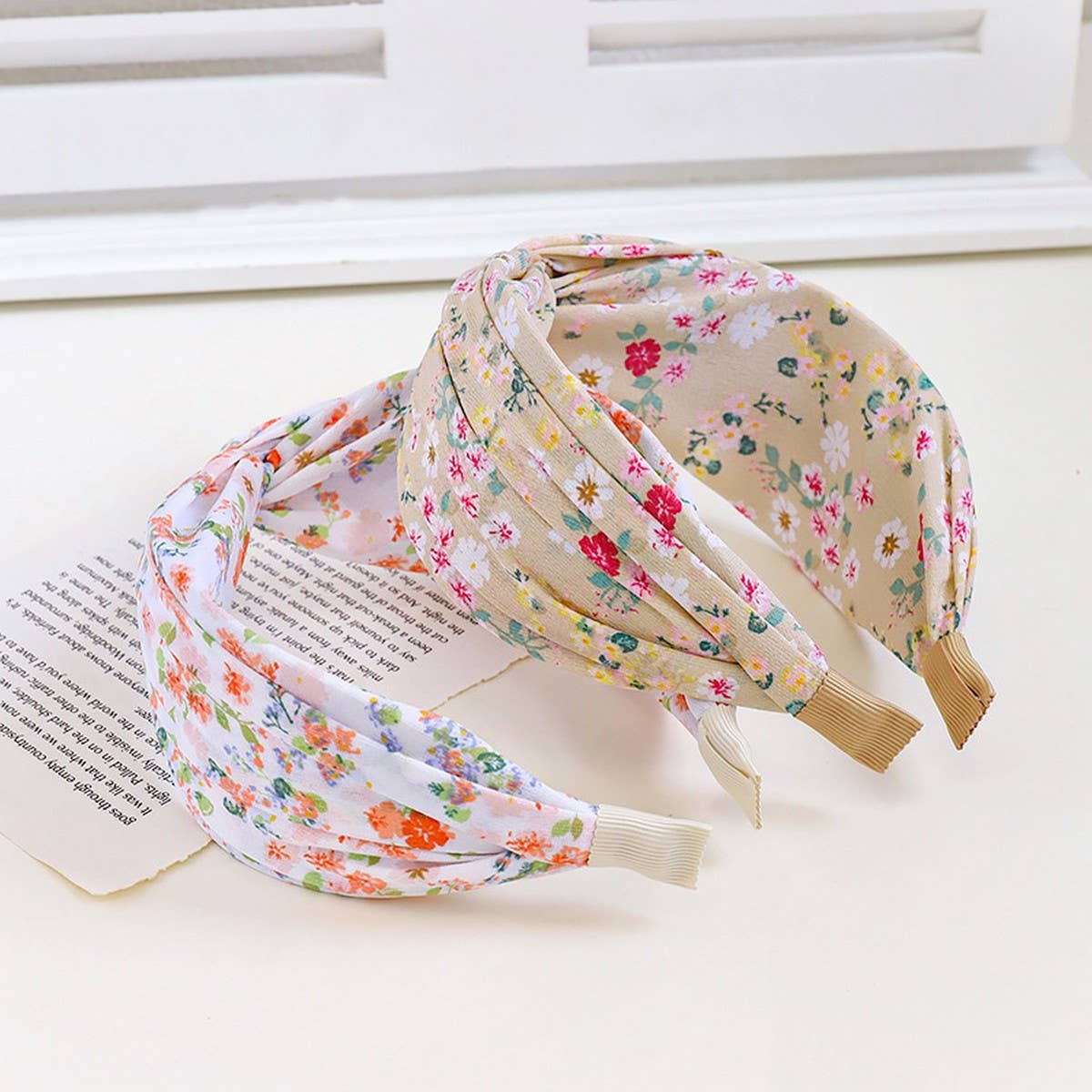SMALL FLORAL CROSS KNOTTED HEADBANDS_CWAHA1151
