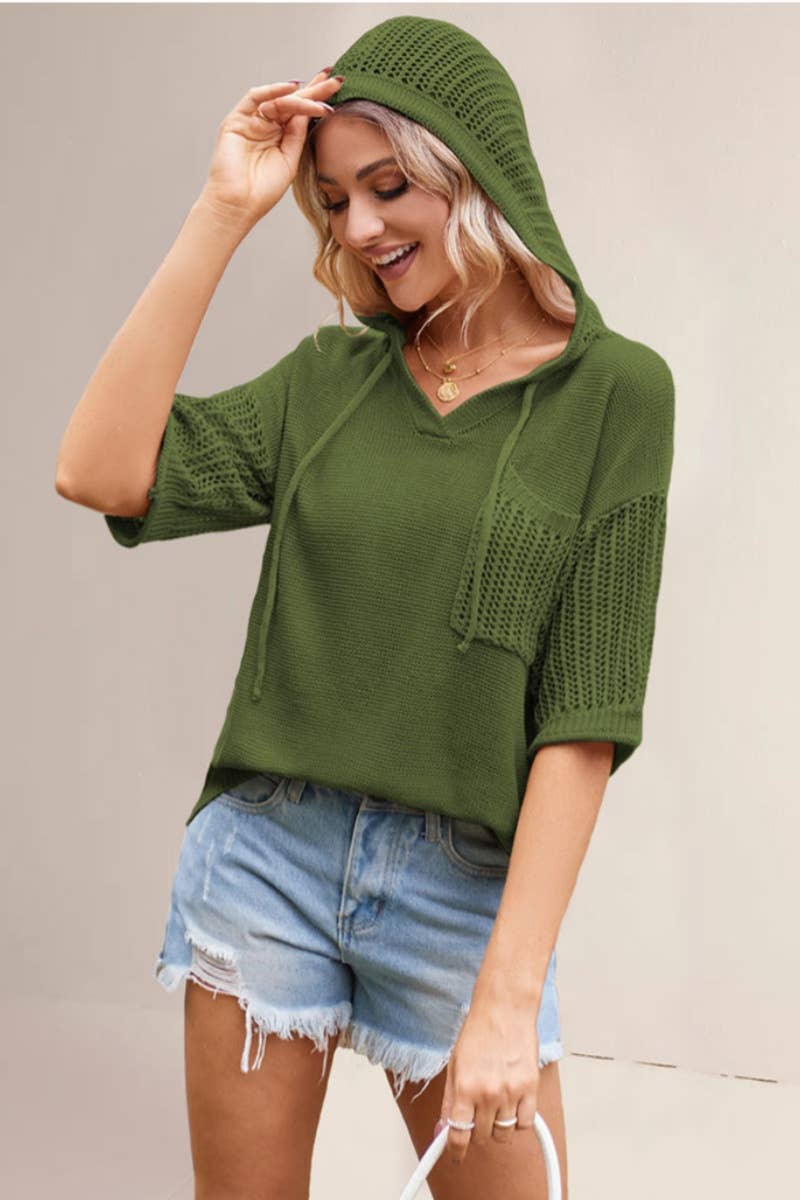 CWTBLS0745_SHORT-SLEEVED CUT-OUT HOODED SWEATER TOP